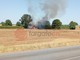 A fuoco materiale edile abbandonato nei pressi del cimitero di Fossano A fuoco materiale edile abbandonato nei pressi del cimitero di Fossano