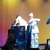 La Fiamma Olimpica è arrivata a Cuneo: il braciere  illumina piazza Galimberti [FOTO e VIDEO]