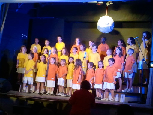 Il Coro Multietnico dell' Associazione Piccolo Teatro di Bra riparte con il Laboratorio di canto 2014-2015