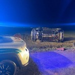 Bra, auto fuori strada sulla provinciale 294: due feriti lievi