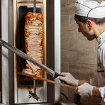 La Granda a tavola, il kebab cresce in provincia, ma la tradizione piemontese blinda il 60% delle licenze: dalle Langhe al capoluogo, la svolta esotica del fast food