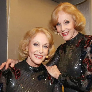 Le Kessler scoperte dall’albese Guido Sacerdote: "Le invitammo alla serata in suo onore, si rammaricarono di non poterci essere" Le Kessler scoperte dall’albese Guido Sacerdote: "Le invitammo alla serata in suo onore, si rammaricarono di non poterci essere"