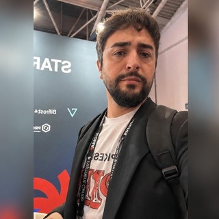Karlo Carlini, il digital creator che trasforma contenuti, tecnologia e impresa in progetti editoriali