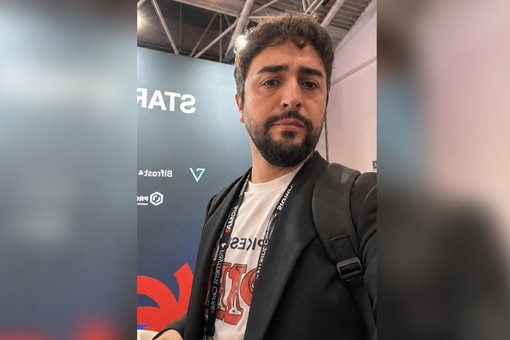 Karlo Carlini, il digital creator che trasforma contenuti, tecnologia e impresa in progetti editoriali Karlo Carlini, il digital creator che trasforma contenuti, tecnologia e impresa in progetti editoriali