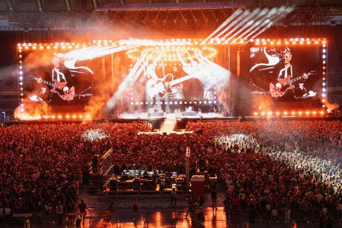 Luciano Ligabue e quelle incredibili emozioni, ancora e sempre tra palco e realtà [FOTO]