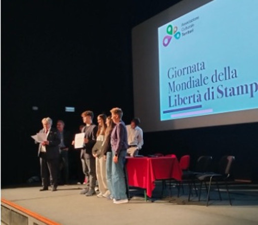 Il Liceo Soleri si aggiudica la vittoria al concorso "Scuola contro la disinformazione" Il Liceo Soleri si aggiudica la vittoria al concorso "Scuola contro la disinformazione"