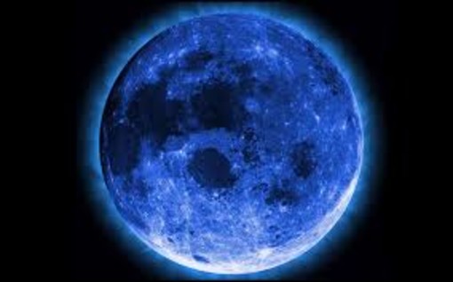 Secondo plenilunio in un mese: dopo tre anni stasera torna la Luna Blu