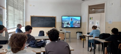 “Sicuri per scelta”: iniziativa sulla sicurezza stradale all’Istituto Cigna di Mondovì, ricordando Michele Scarponi “Sicuri per scelta”: iniziativa sulla sicurezza stradale all’Istituto Cigna di Mondovì, ricordando Michele Scarponi