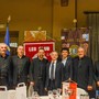 I Cantus Firmus con il presidente Lions Paolo Gastaldi e del Leo club, Alessandro Conti. I Cantus Firmus con il presidente Lions Paolo Gastaldi e del Leo club, Alessandro Conti.