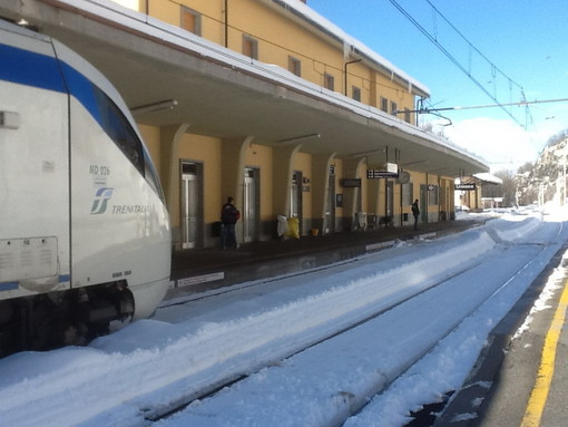 Treni della neve, dello shopping e verso i borghi del Piemonte