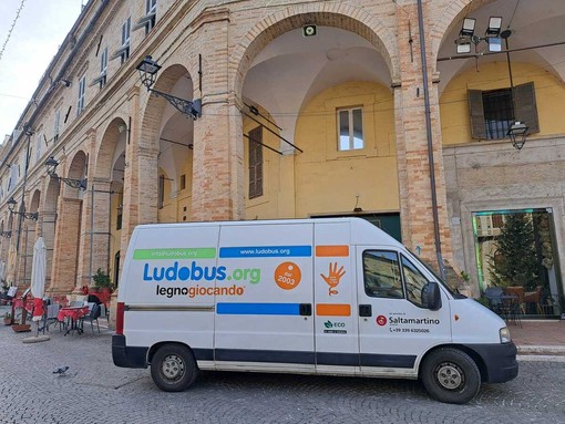 "Gioghè an gir": il Ludobus arriva nelle frazioni e in città a Cuneo "Gioghè an gir": il Ludobus arriva nelle frazioni e in città a Cuneo