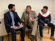 Incontro presso il Consolato italiano a Londra tra il console Diego Solinas, l’avvocato Enrico Martinetti e il giovane Leonardo Motera
