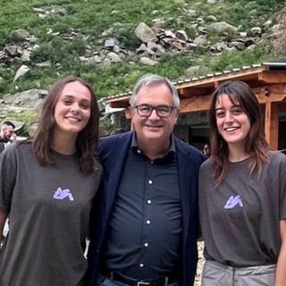 Due giovani imprenditrici investono in montagna: inaugurata la nuova gestione del rifugio al Lago delle Rovine Due giovani imprenditrici investono in montagna: inaugurata la nuova gestione del rifugio al Lago delle Rovine