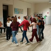Progetto “RiattivaMenti”: conclusione in Valle Maira con i laboratori di Educazione Ambientale, di Cittadinanza e di Danze occitane Progetto “RiattivaMenti”: conclusione in Valle Maira con i laboratori di Educazione Ambientale, di Cittadinanza e di Danze occitane