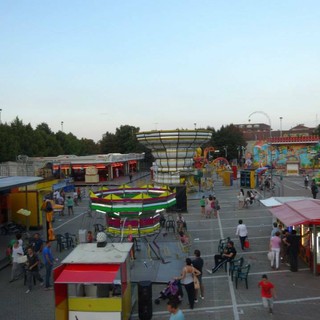 Bra, in piazza Spreitenbach torna il Luna Park