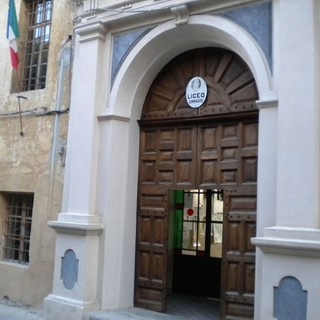 Saluzzo, ingresso del liceo Classico Bodoni in via Della Chiesa