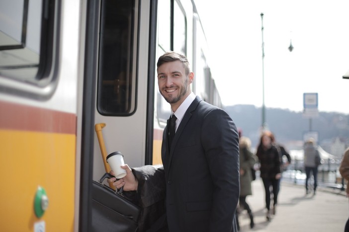 Quando il lavoro si sposta: mobilità professionale e nuove opportunità per i lavoratori cuneesi Quando il lavoro si sposta: mobilità professionale e nuove opportunità per i lavoratori cuneesi