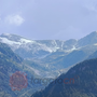 Sembra neve ma è grandine: lo scatto che cattura le Alpi Liguri Sembra neve ma è grandine: lo scatto che cattura le Alpi Liguri