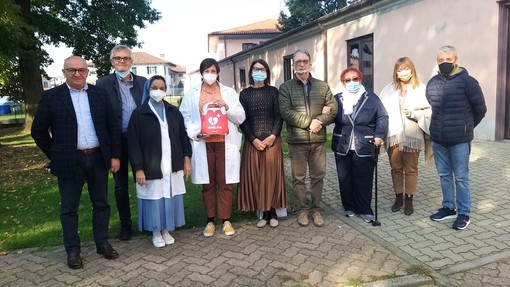 A Moretta la famiglia Zannoni dona un defibrillatore a “Villa Loreto”