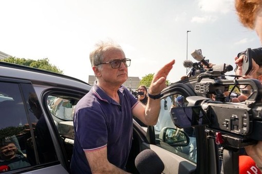 Caso Roggero, moglie e figlie del gioielliere in visita a Bollate: la difesa attende la decisione del Tribunale di Sorveglianza per la sospensione della pena Caso Roggero, moglie e figlie del gioielliere in visita a Bollate: la difesa attende la decisione del Tribunale di Sorveglianza per la sospensione della pena