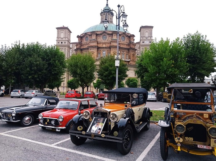 Sulle strade del Monregalese nel ricordo di Mario Garbolino Sulle strade del Monregalese nel ricordo di Mario Garbolino
