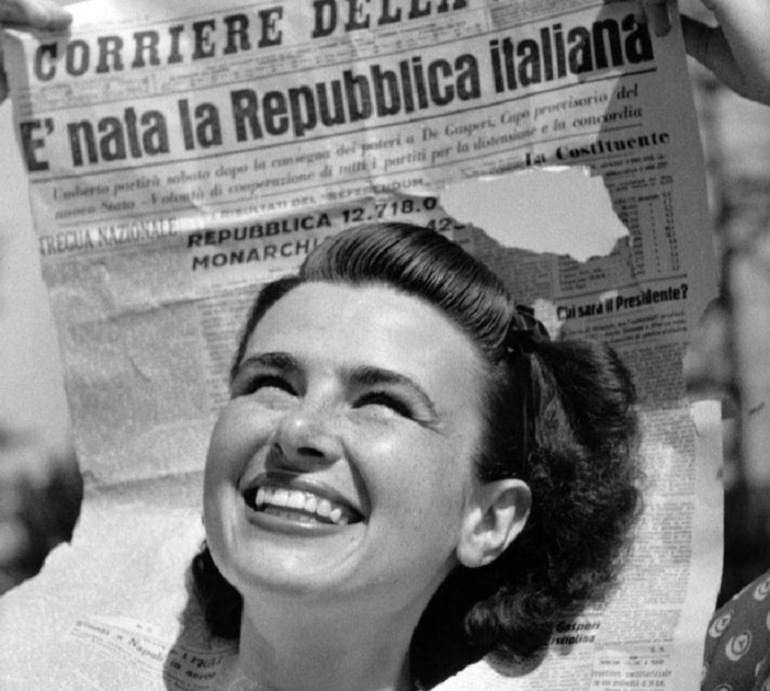 La Costituzione in piazza: la mostra dell'Azione Cattolica ai "Doi Pass" di Mondovì La Costituzione in piazza: la mostra dell'Azione Cattolica ai "Doi Pass" di Mondovì