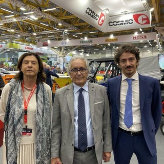 In foto da sinistra Emanuela Gabriella (CEO), Duilio Paolino (Presidente) e Federico Paolino (Amministratore Delegato) In foto da sinistra Emanuela Gabriella (CEO), Duilio Paolino (Presidente) e Federico Paolino (Amministratore Delegato)