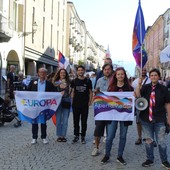 A Cuneo il sit in di solidarietà con gli attivisti dell'EuroPride di Belgrado