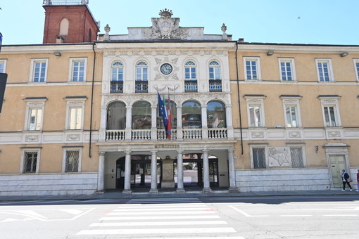 Il municipio di Mondovì Ph_Barbara Guazzone