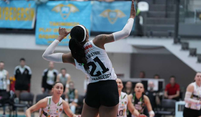 VOLLEY A1F / Cuneo accoglie Francesca McBride: opposto made in USA per le Gatte