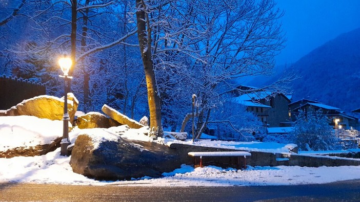 Neve a bassa quota su tutta la Granda: sulle Alpi Marittime accumuli fino a 40 centimetri