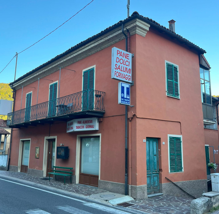 Nucetto, dopo quasi un secolo di attività chiude il negozio su via Nazionale Nucetto, dopo quasi un secolo di attività chiude il negozio su via Nazionale