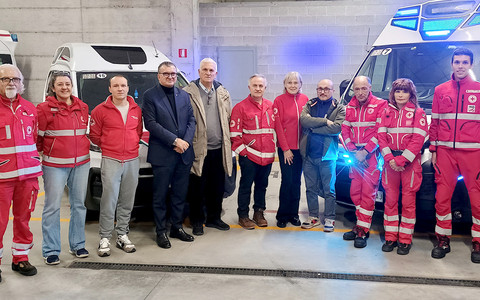 Natale speciale per la Croce Rossa di Alba: inaugurati due nuovi mezzi