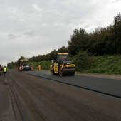 Prezzi degli asfalti alle stelle, ma la Provincia di Cuneo non ferma i lavori più urgenti