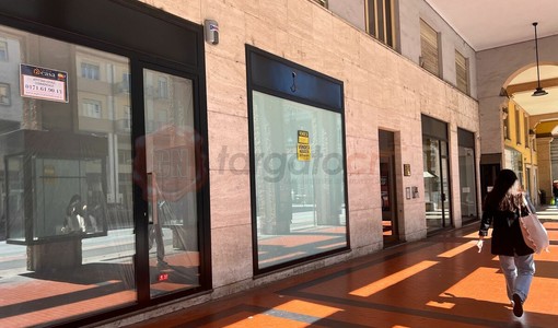 Cuneo ha perso 931 negozi in dieci anni, ma affittare un locale commerciale costa il 25% in più Cuneo ha perso 931 negozi in dieci anni, ma affittare un locale commerciale costa il 25% in più