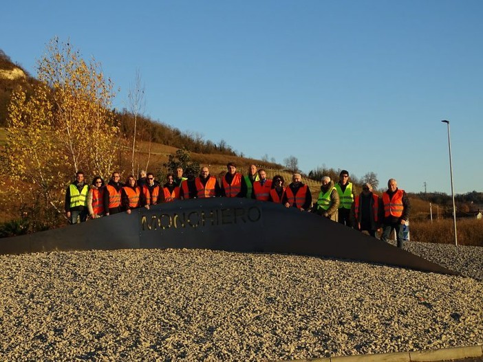 Inaugurato il nuovo allestimento della rotonda tra la sp 12 e la sp 661 nel comune di Novello