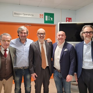 L'ospedale Santa Croce di Cuneo inaugura la nuova colonna videolaparoscopica
