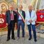 I presidenti di Avis e Fidas, Armando Verrua e Tommaso Allocco, con il sindaco di Bra, Gianni Fogliato I presidenti di Avis e Fidas, Armando Verrua e Tommaso Allocco, con il sindaco di Bra, Gianni Fogliato