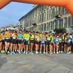 La partenza 2025 della Mezza Maratona del Marchesato La partenza 2025 della Mezza Maratona del Marchesato
