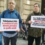 "Rette RSA a nostro carico e assistenza a casa negata": protesta dei famigliari davanti a Palazzo Lascaris "Rette RSA a nostro carico e assistenza a casa negata": protesta dei famigliari davanti a Palazzo Lascaris