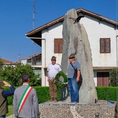 Piozzo, installate due targhe con le foto dei soldati della Prima e della Seconda Guerra Mondiale