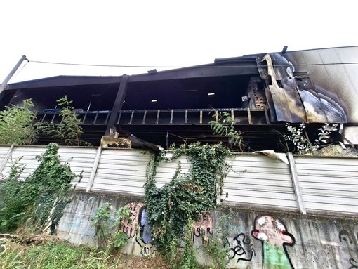 Terminata la messa in sicurezza e i controlli sul sito dell'incendio alla ex Centrale del latte Terminata la messa in sicurezza e i controlli sul sito dell'incendio alla ex Centrale del latte