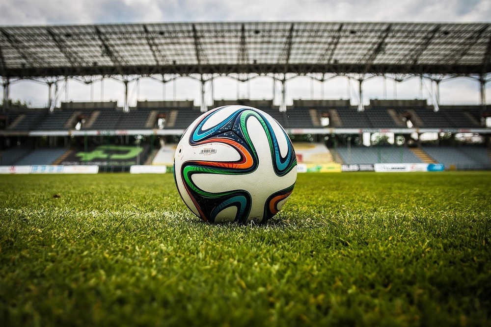Aggredisce l’arbitro con calci e pugni dopo la partita: due anni di squalifica per un giocatore dell'under19 Aggredisce l’arbitro con calci e pugni dopo la partita: due anni di squalifica per un giocatore dell'under19