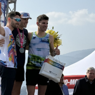 Due atleti della Dragonero sul podio della Lago Maggiore Half Marathon