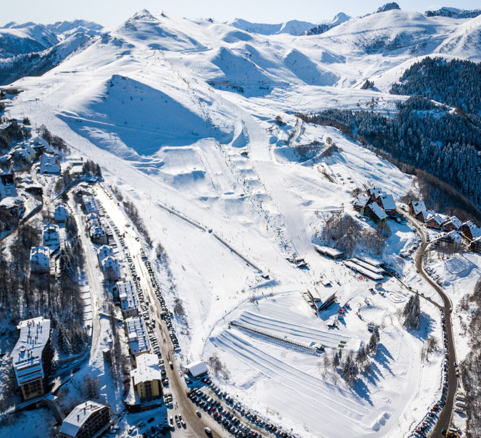 Prato Nevoso vista dall'alto (Immagine generica e di repertorio)