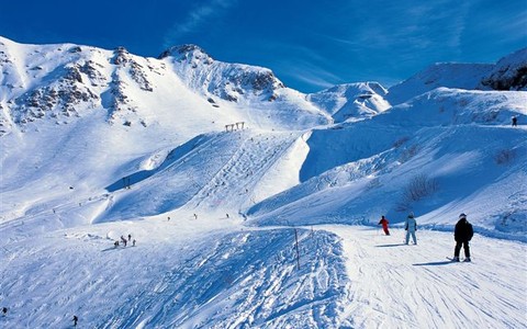 Ottimi numeri per le stazioni sciistiche a Natale: i primi dati dell’Osservatorio sorridono alla provincia di Cuneo