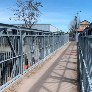 La passerella di via Moreno a Savigliano La passerella di via Moreno a Savigliano