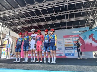 Saluzzo, partenza del Giro d'Italia Women