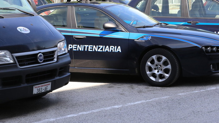 Saluzzo, il saluto della Polizia Penitenziaria ai colleghi trasferiti: "Un legame che la distanza non può cancellare" Saluzzo, il saluto della Polizia Penitenziaria ai colleghi trasferiti: "Un legame che la distanza non può cancellare"