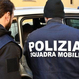 Violenza sessuale e rapina: manette per un 20enne impiegato in una cooperativa del Cuneese